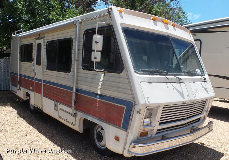 image for item DC3057 1981 Pace Arrow RV