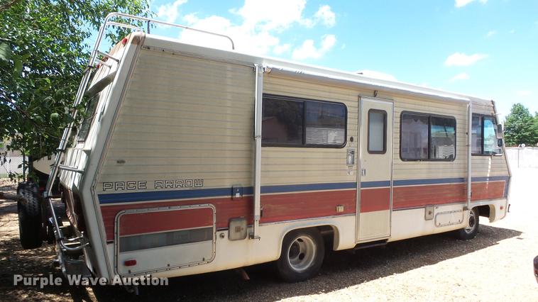 image for item DC3057 1981 Pace Arrow RV