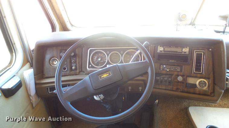 image for item DC3057 1981 Pace Arrow RV