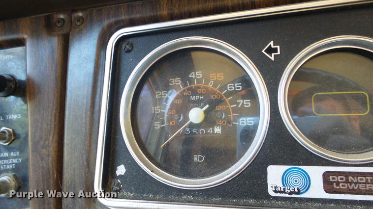 image for item DC3057 1981 Pace Arrow RV