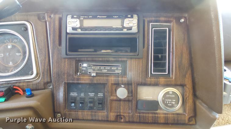 image for item DC3057 1981 Pace Arrow RV