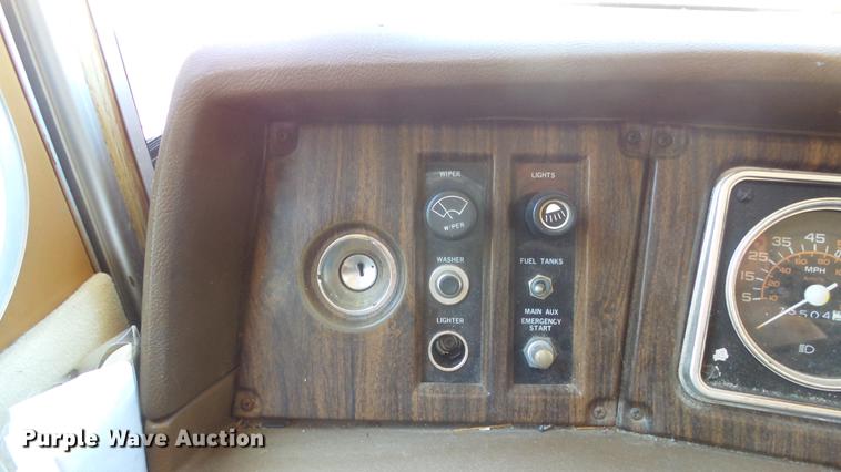 image for item DC3057 1981 Pace Arrow RV