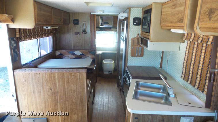 image for item DC3057 1981 Pace Arrow RV