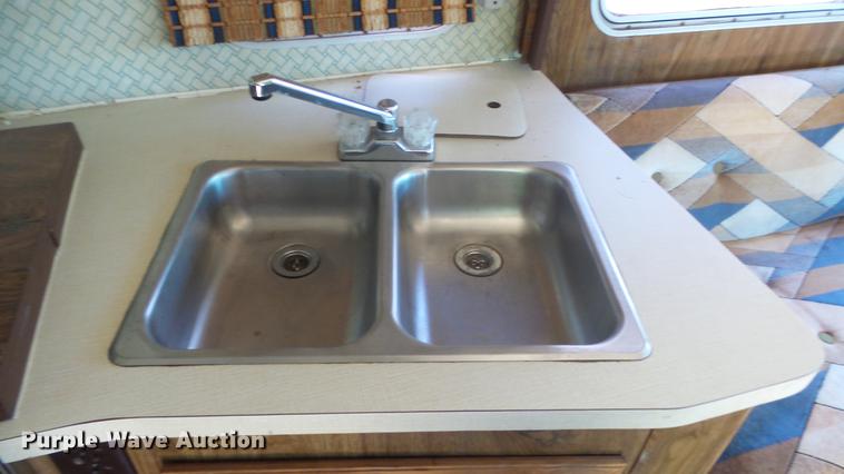 image for item DC3057 1981 Pace Arrow RV