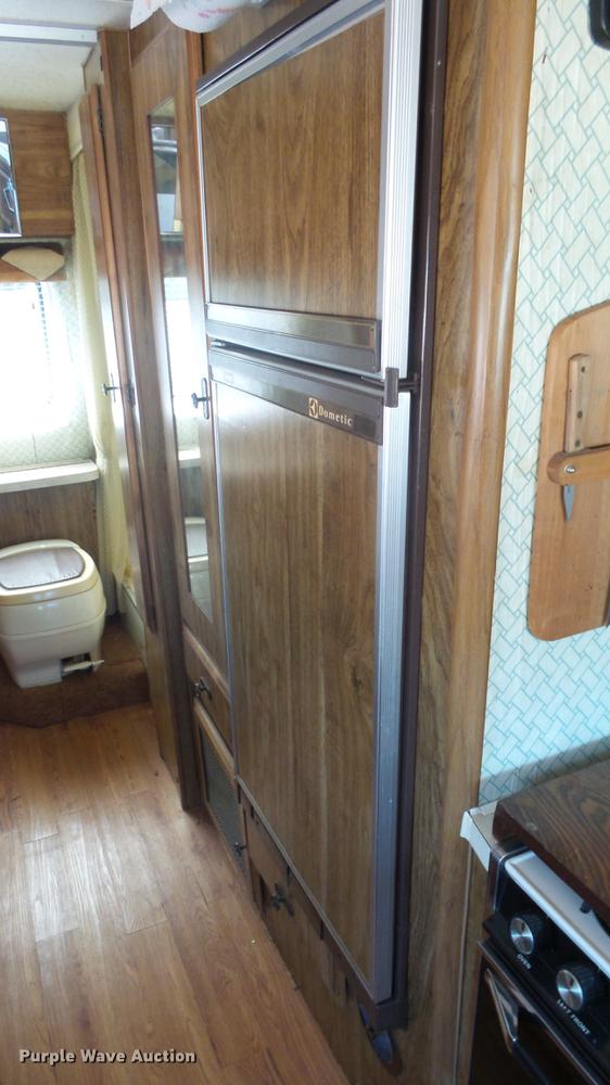 image for item DC3057 1981 Pace Arrow RV