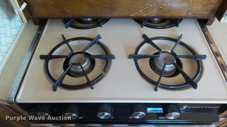 image for item DC3057 1981 Pace Arrow RV