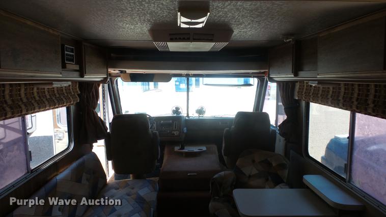 image for item DC3057 1981 Pace Arrow RV