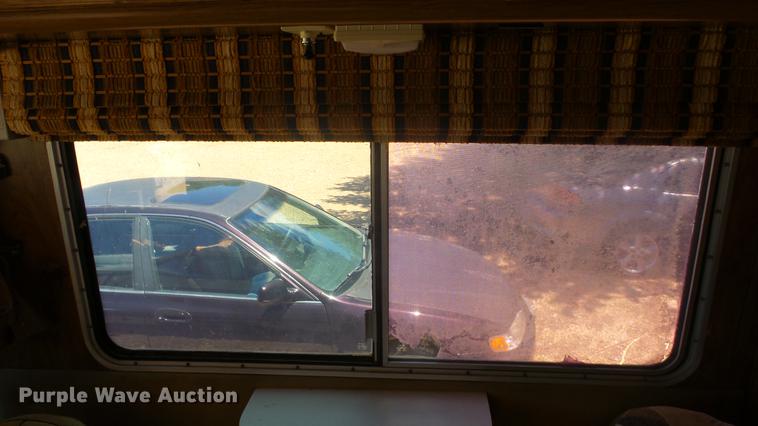 image for item DC3057 1981 Pace Arrow RV