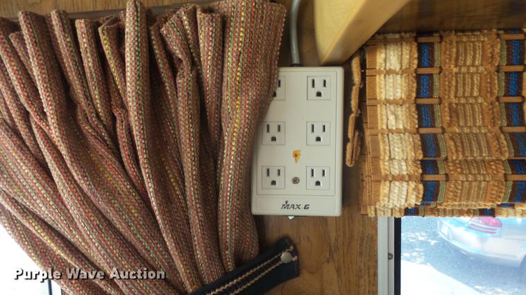 image for item DC3057 1981 Pace Arrow RV