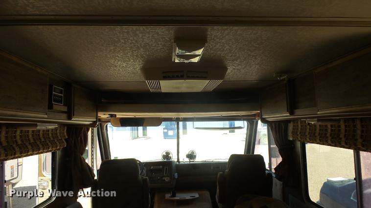 image for item DC3057 1981 Pace Arrow RV