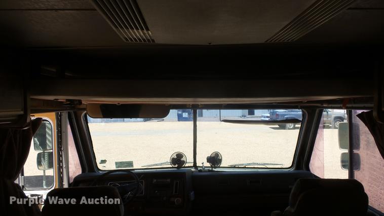 image for item DC3057 1981 Pace Arrow RV