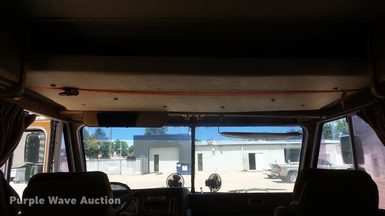 image for item DC3057 1981 Pace Arrow RV