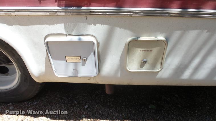 image for item DC3057 1981 Pace Arrow RV