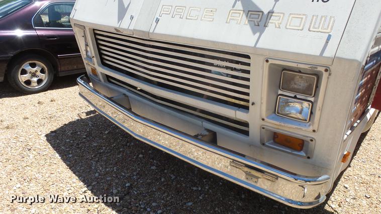 image for item DC3057 1981 Pace Arrow RV