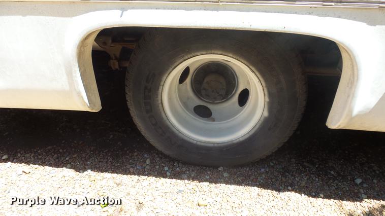 image for item DC3057 1981 Pace Arrow RV