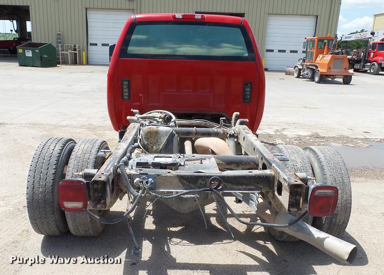 image for item DC4192 2011 Chevrolet Silverado 3500HD Crew Cab pickup truck cab and chassis
