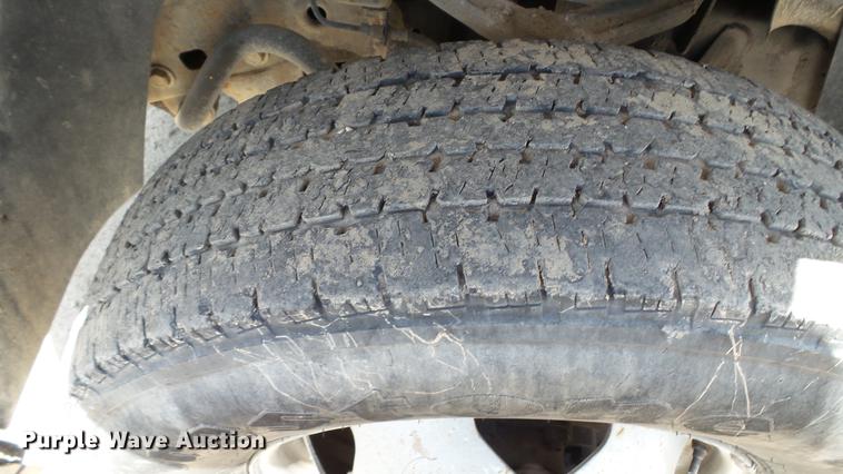 image for item DC4192 2011 Chevrolet Silverado 3500HD Crew Cab pickup truck cab and chassis