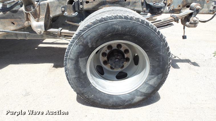 image for item DC4192 2011 Chevrolet Silverado 3500HD Crew Cab pickup truck cab and chassis