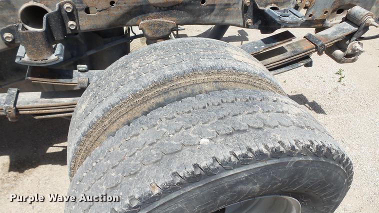 image for item DC4192 2011 Chevrolet Silverado 3500HD Crew Cab pickup truck cab and chassis