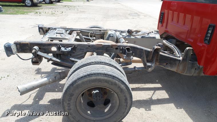 image for item DC4192 2011 Chevrolet Silverado 3500HD Crew Cab pickup truck cab and chassis