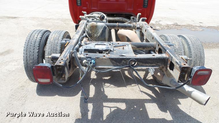 image for item DC4192 2011 Chevrolet Silverado 3500HD Crew Cab pickup truck cab and chassis