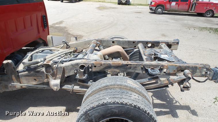 image for item DC4192 2011 Chevrolet Silverado 3500HD Crew Cab pickup truck cab and chassis