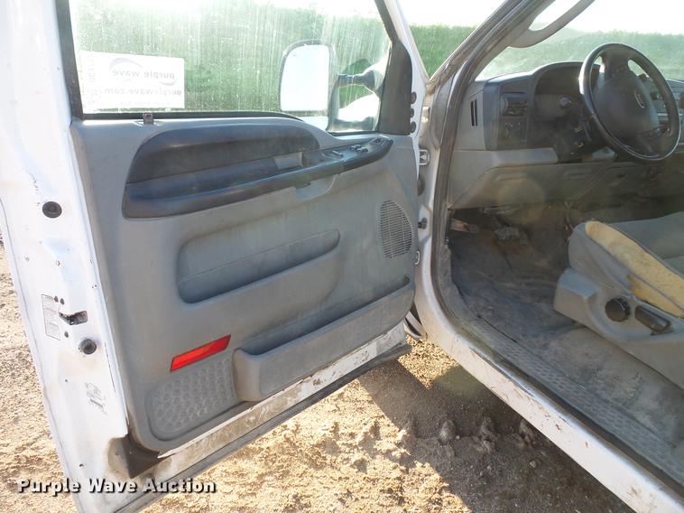image for item DC4712 2005 Ford F250 Super Duty SuperCab pickup truck