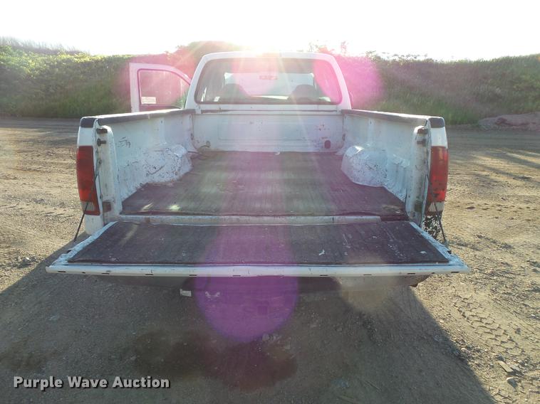 image for item DC4712 2005 Ford F250 Super Duty SuperCab pickup truck