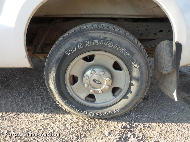 image for item DC4712 2005 Ford F250 Super Duty SuperCab pickup truck