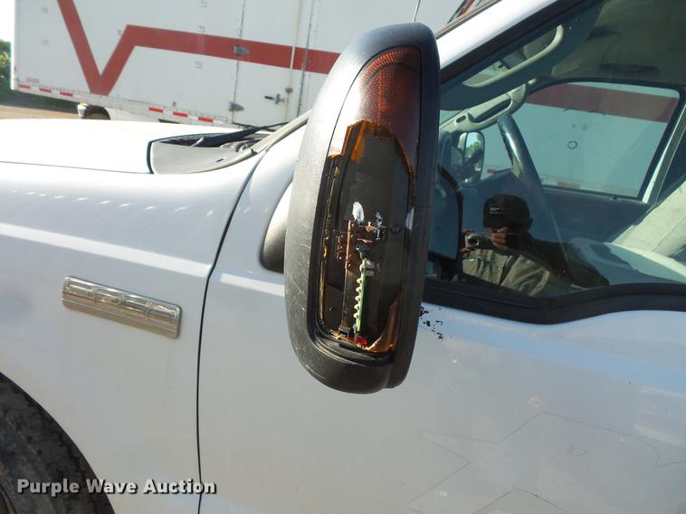 image for item DC4712 2005 Ford F250 Super Duty SuperCab pickup truck