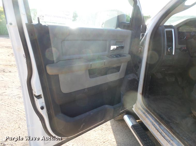 image for item DC4713 2011 Dodge Ram 2500 Quad Cab pickup truck