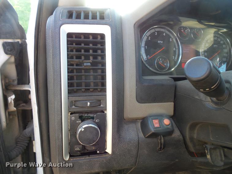 image for item DC4713 2011 Dodge Ram 2500 Quad Cab pickup truck