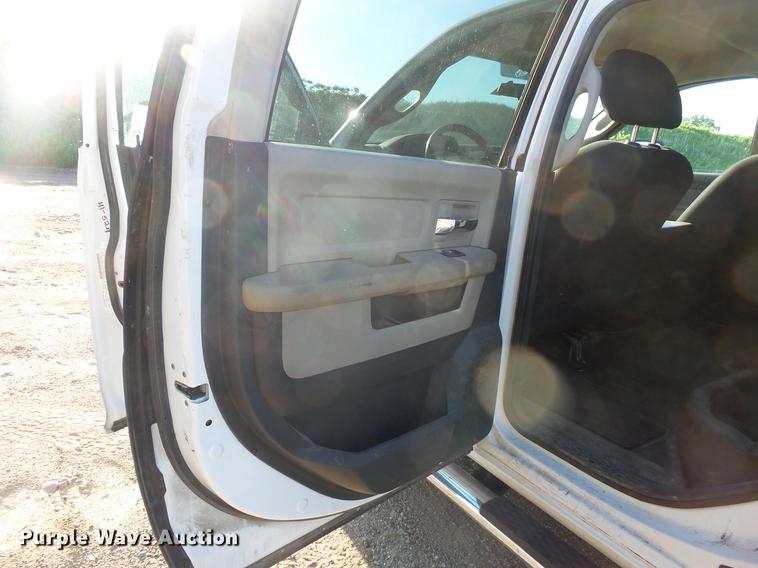 image for item DC4713 2011 Dodge Ram 2500 Quad Cab pickup truck