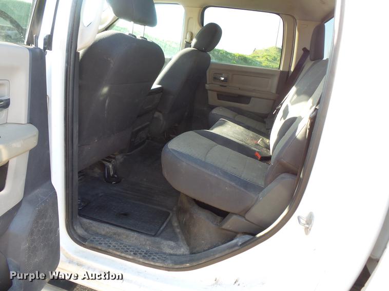 image for item DC4713 2011 Dodge Ram 2500 Quad Cab pickup truck