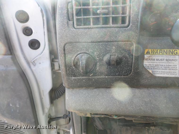 image for item DC4714 2004 Ford F250 Super Duty SuperCab pickup truck