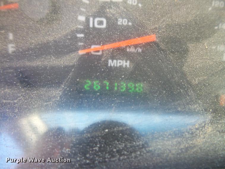 image for item DC4714 2004 Ford F250 Super Duty SuperCab pickup truck