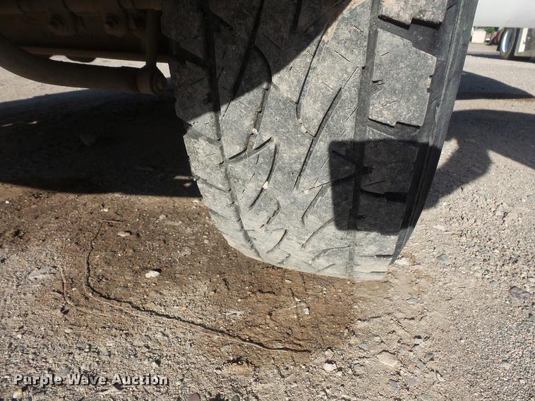 image for item DC4714 2004 Ford F250 Super Duty SuperCab pickup truck