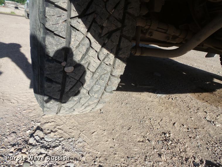 image for item DC4714 2004 Ford F250 Super Duty SuperCab pickup truck