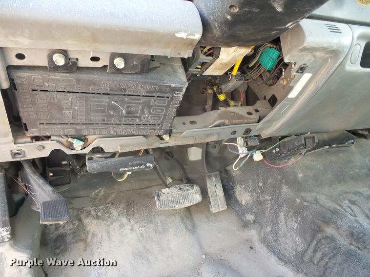 image for item DC4714 2004 Ford F250 Super Duty SuperCab pickup truck