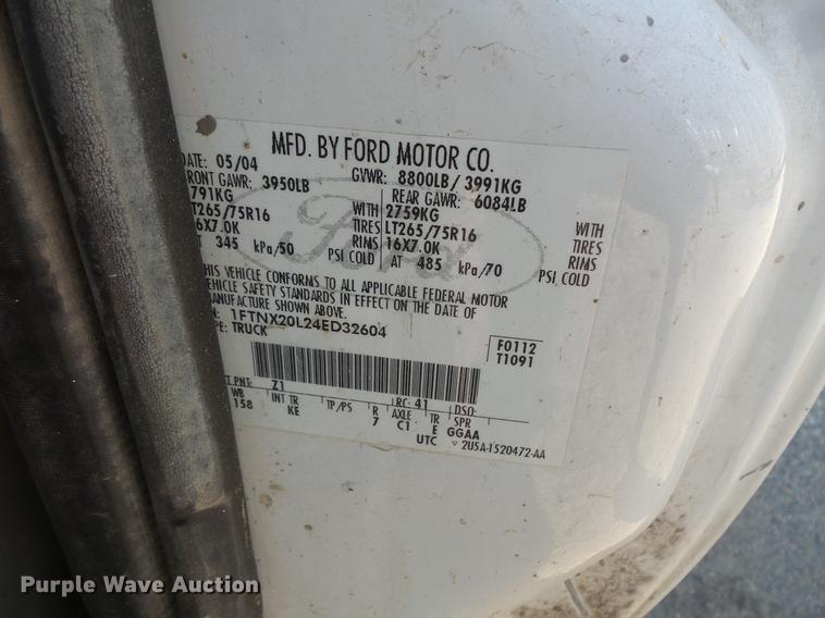 image for item DC4714 2004 Ford F250 Super Duty SuperCab pickup truck