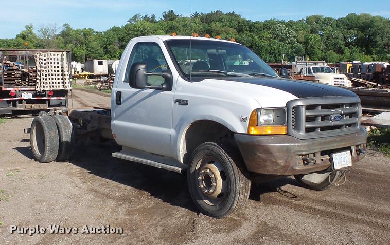 image for item DC4715 1999 Ford F450 Super Duty truck cab and chassis