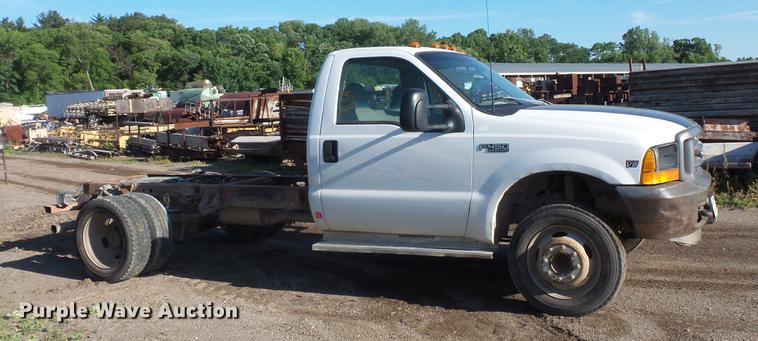 image for item DC4715 1999 Ford F450 Super Duty truck cab and chassis