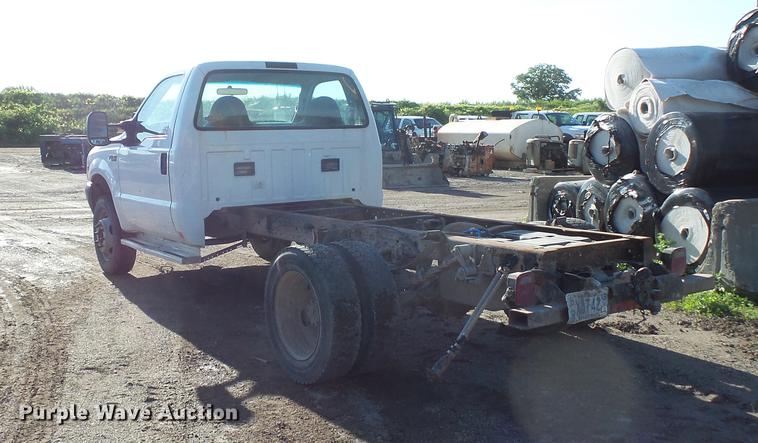 image for item DC4715 1999 Ford F450 Super Duty truck cab and chassis