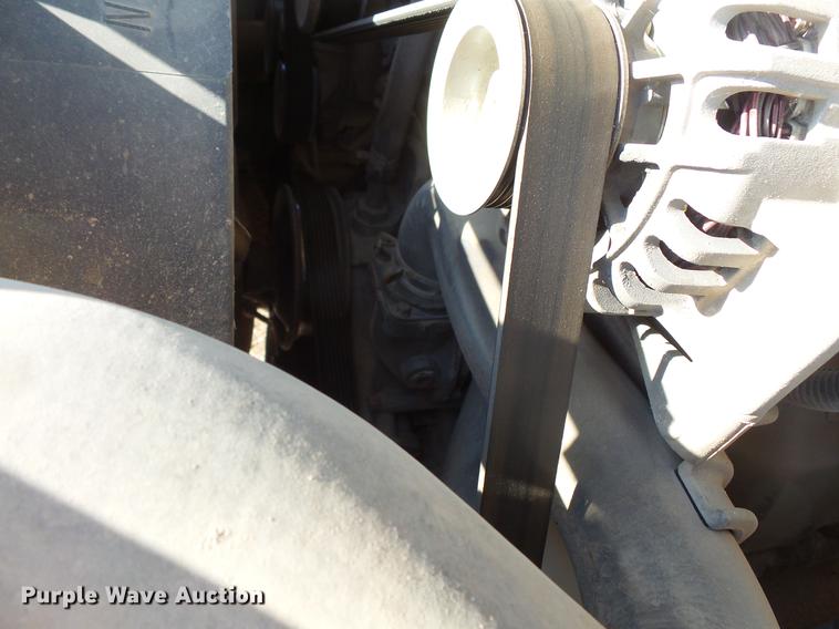 image for item DC4715 1999 Ford F450 Super Duty truck cab and chassis