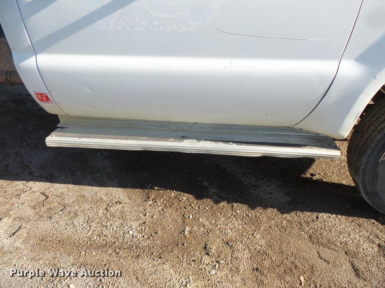 image for item DC4715 1999 Ford F450 Super Duty truck cab and chassis