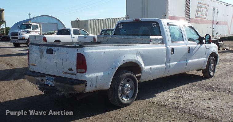 image for item DC4716 2005 Ford F250 Super Duty Crew Cab pickup truck