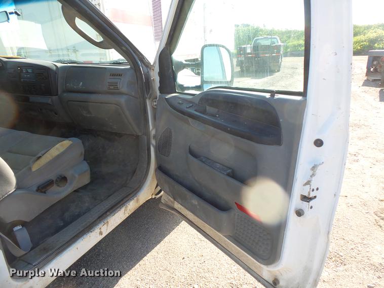 image for item DC4716 2005 Ford F250 Super Duty Crew Cab pickup truck