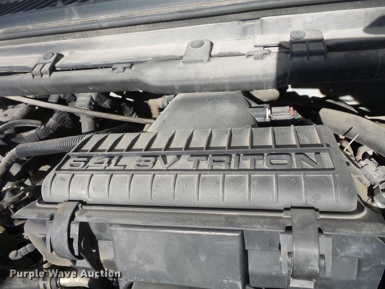 image for item DC4716 2005 Ford F250 Super Duty Crew Cab pickup truck