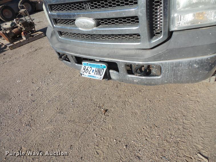 image for item DC4716 2005 Ford F250 Super Duty Crew Cab pickup truck