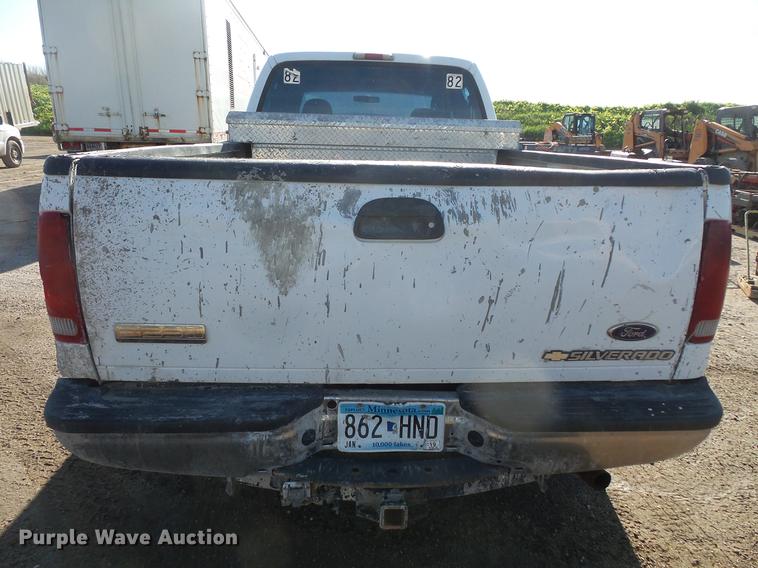 image for item DC4716 2005 Ford F250 Super Duty Crew Cab pickup truck